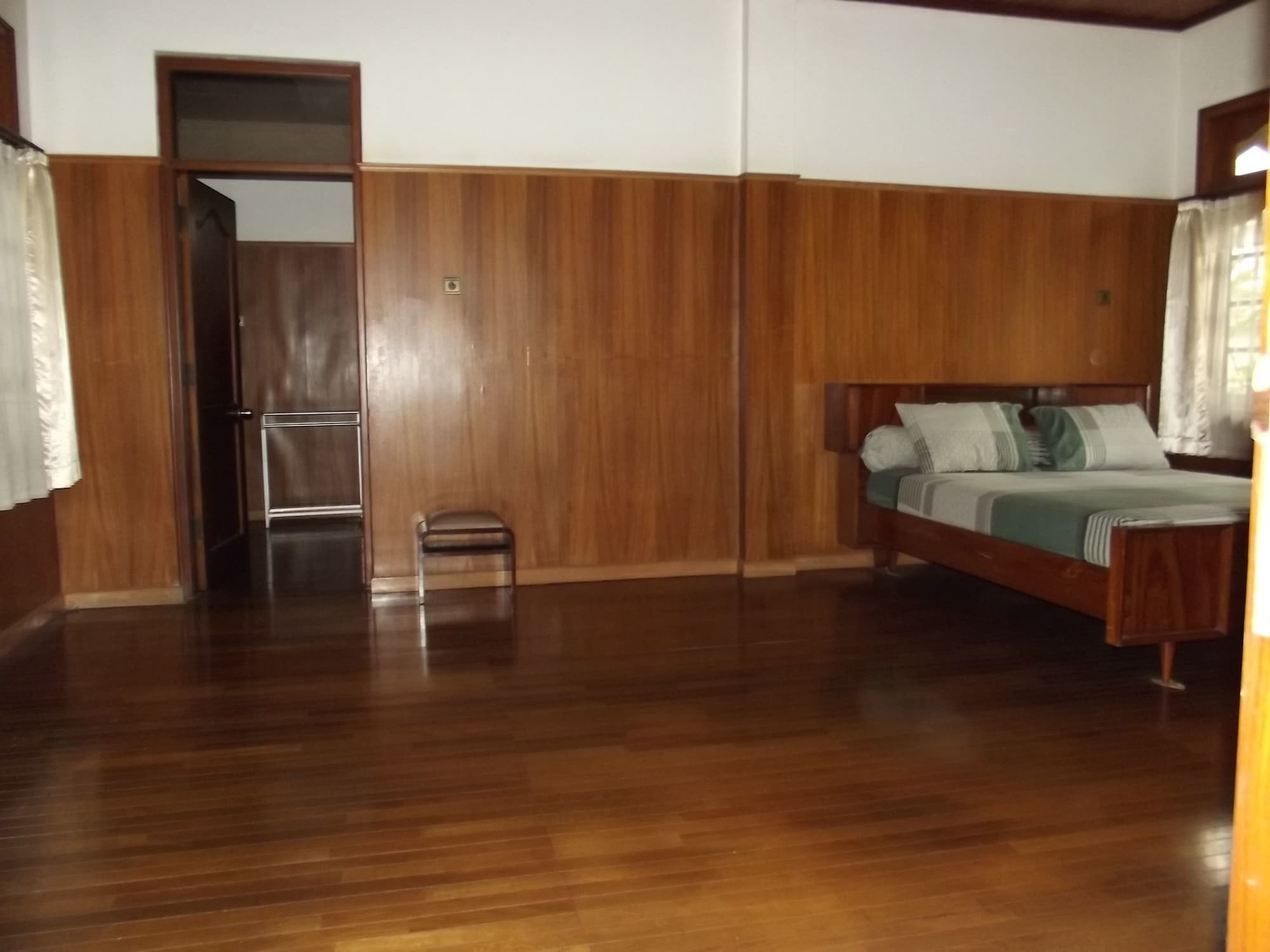 Rumah Utama Guest House Γιογκιακάρτα Εξωτερικό φωτογραφία